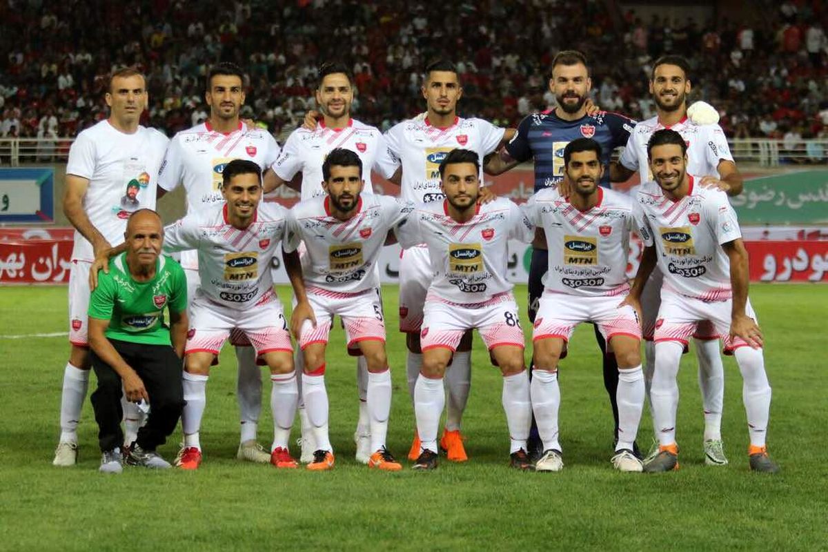 کاروان پرسپولیس وارد تهران شد