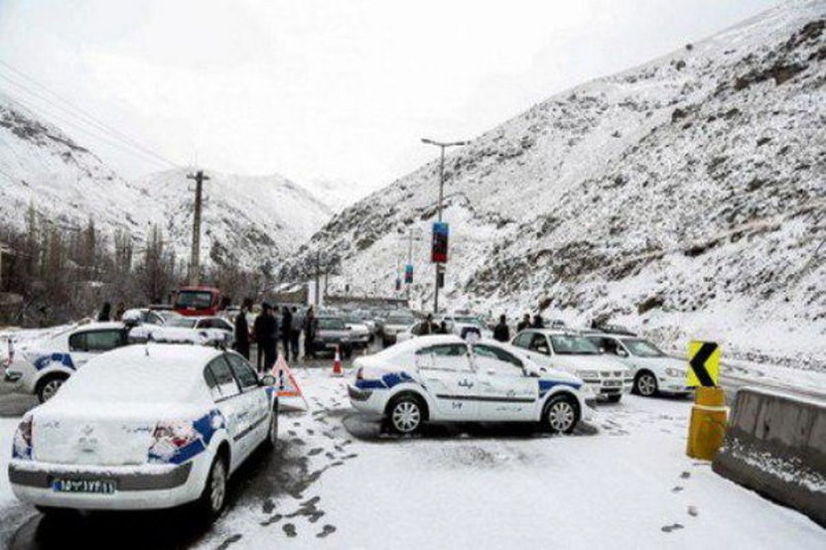 بسته شدن محور بجنورد به جنگل گلستان بر اثر برف