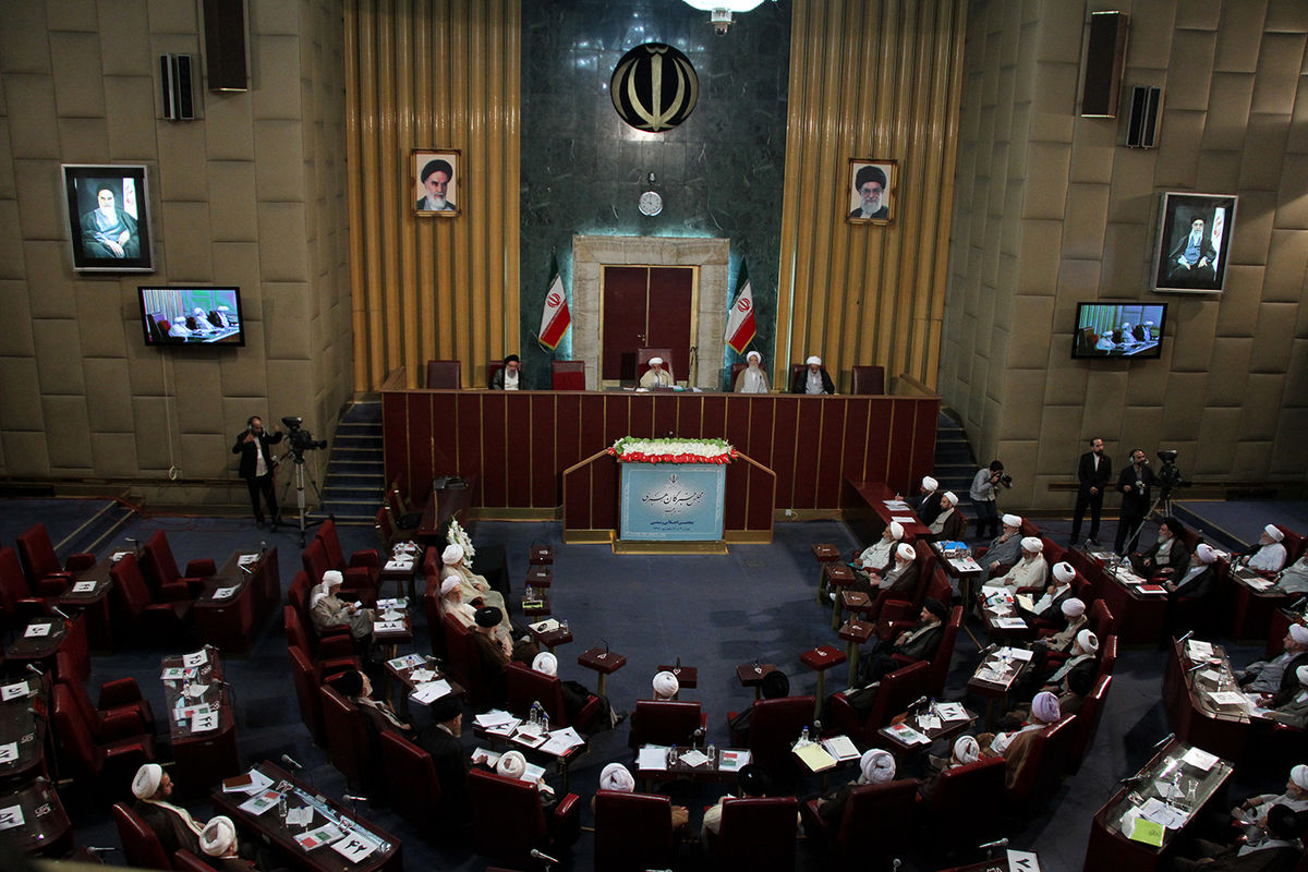 دوره پنجم،  ششمین اجلاس رسمی خبرگان برگزار می‌شود