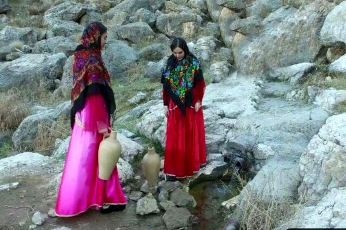 مراسم سنتی «سو چرشنبه سی» در شهرستان ماکو برگزار شد