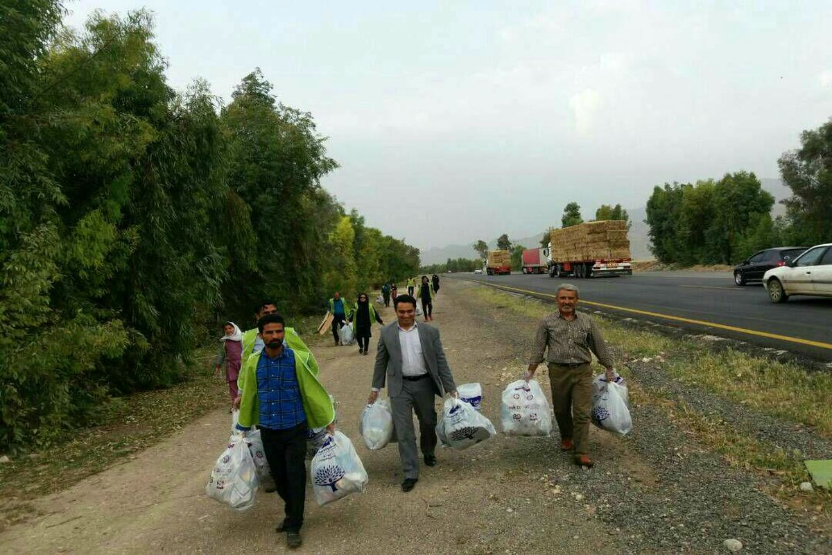 برگزاری مراسم پاکسازی به مناسبت روز جهانی زمین پاک در شهر قلعه تل خوزستان