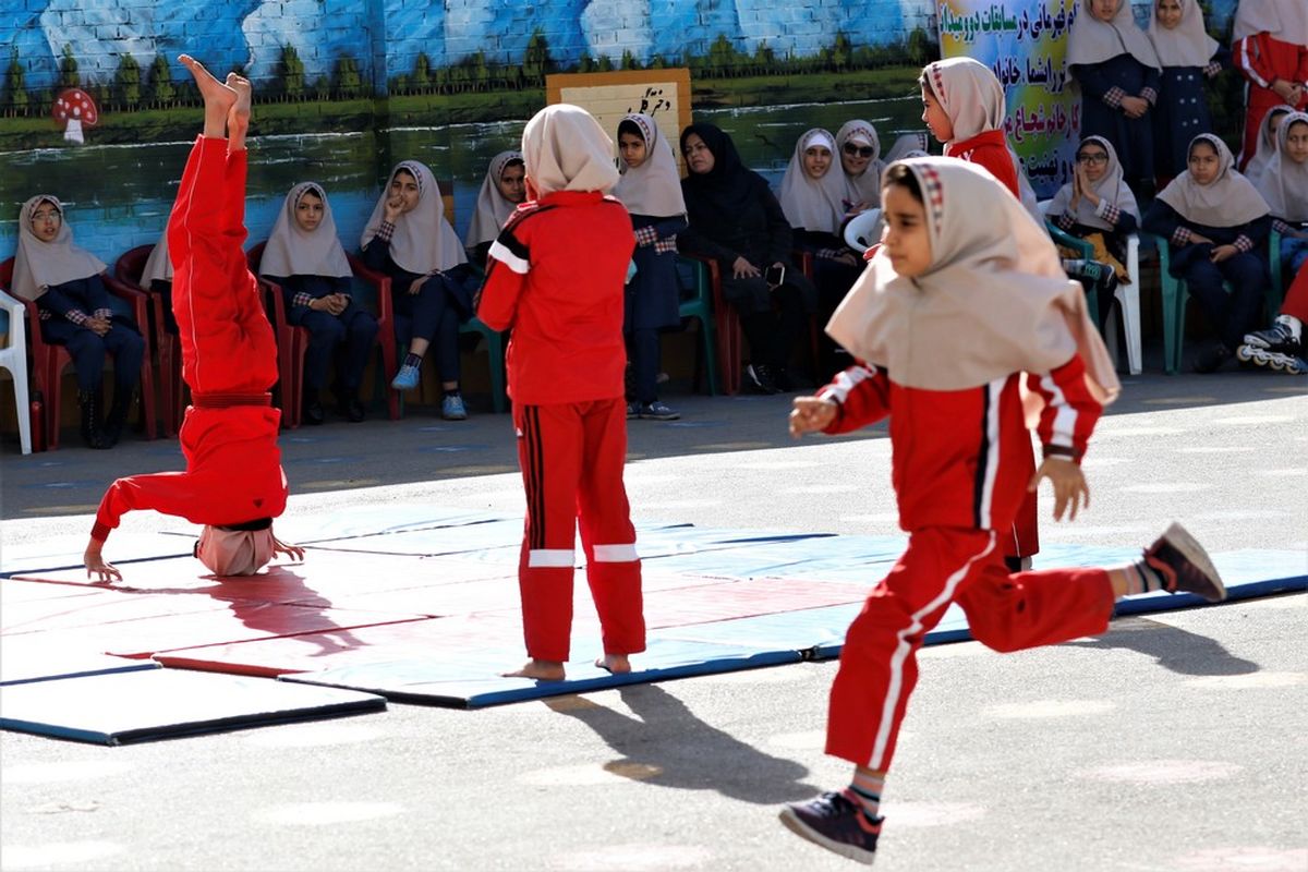 آموزش ۱۷۸ هزار آموزگار جهت ارتقای فعالیت بدنی دختران/  ۸۰ درصد کودکان تحرک کافی ندارند