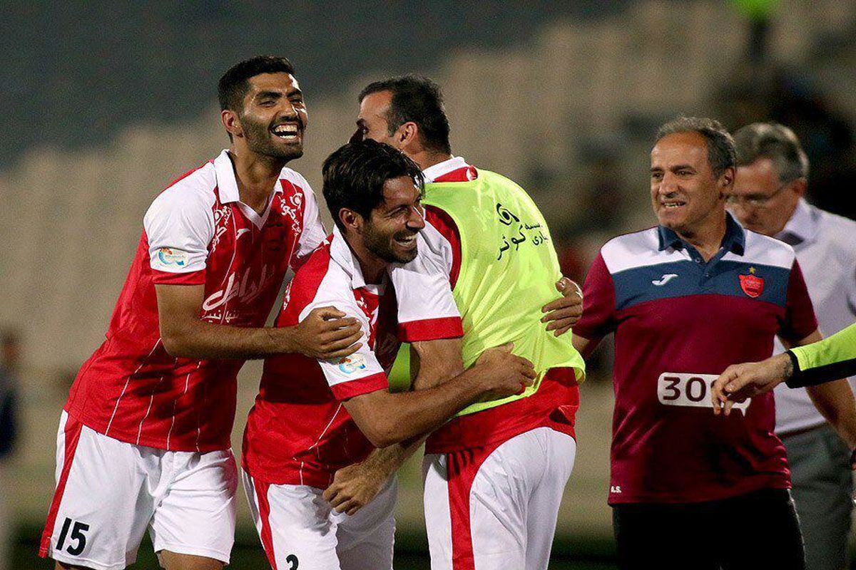 ملی پوش فوتبال ایران با پرسپولیس تمدید کرد+عکس