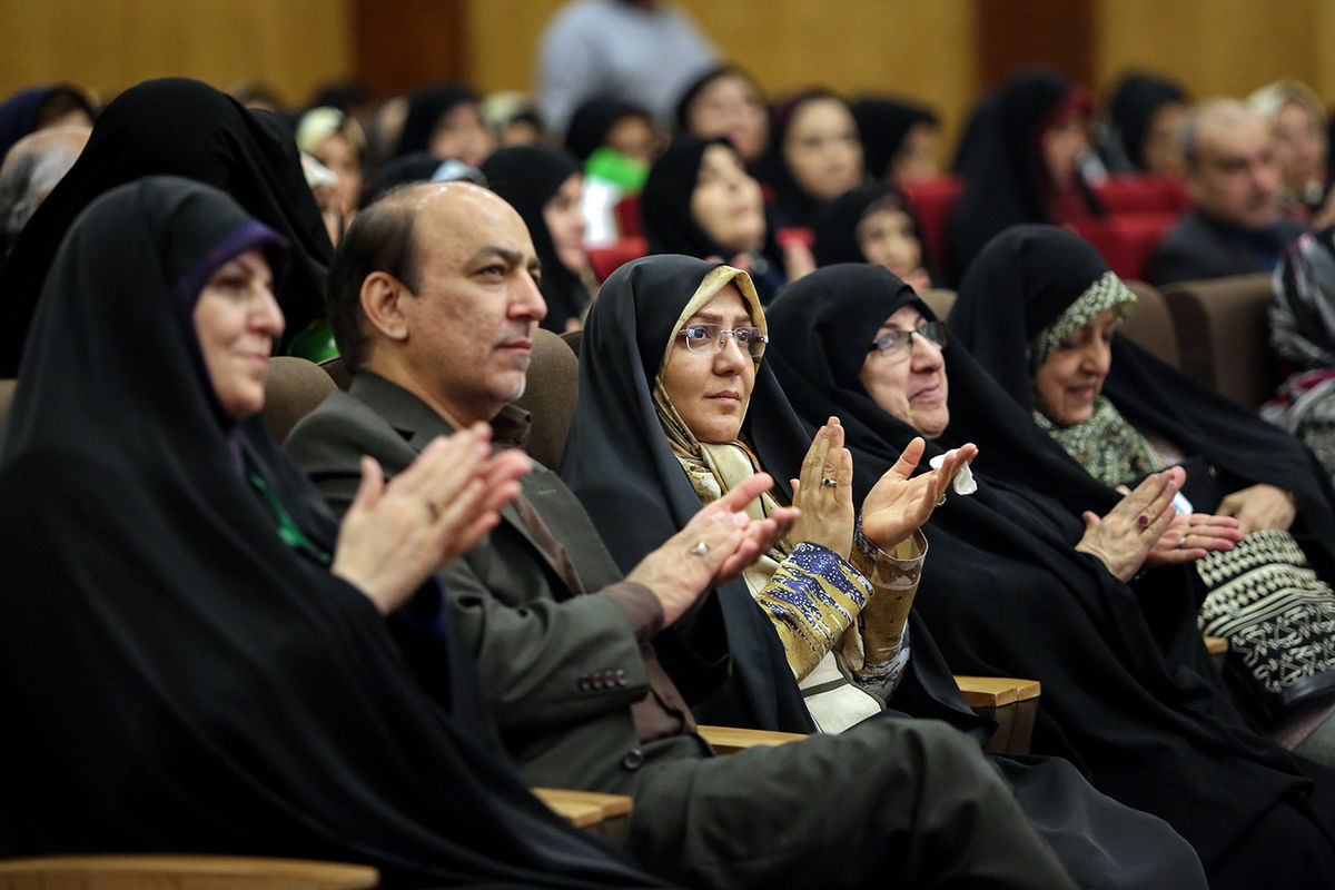 برگزاری طرح  ملی توان افزایی زنان با رویکرد کار آفرینی / بهره مندی ۱۰۰ جوان از خدمات آموزشی و مشاوره ای طرح