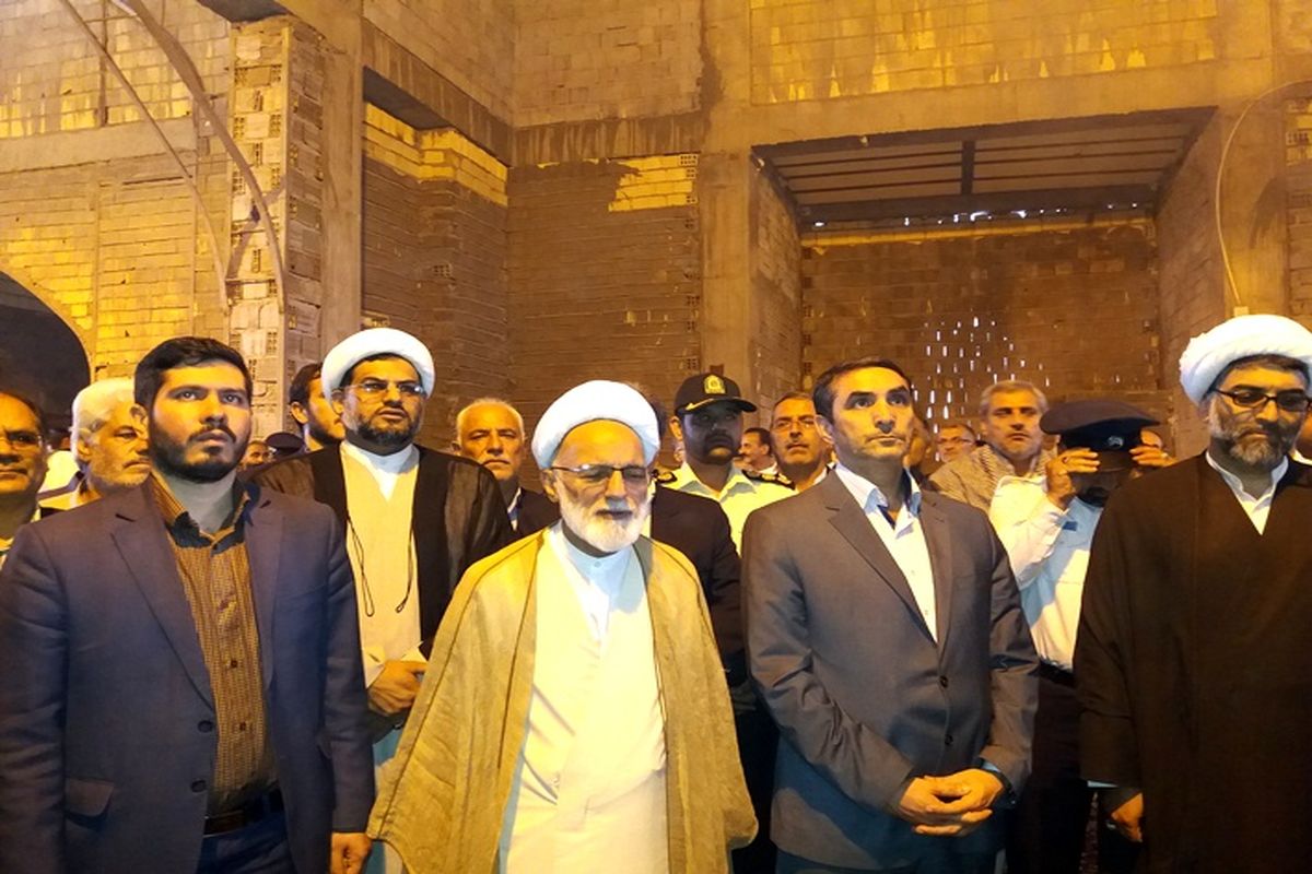 آستان امامزادگان یکی از قطب های فرهنگی باشد