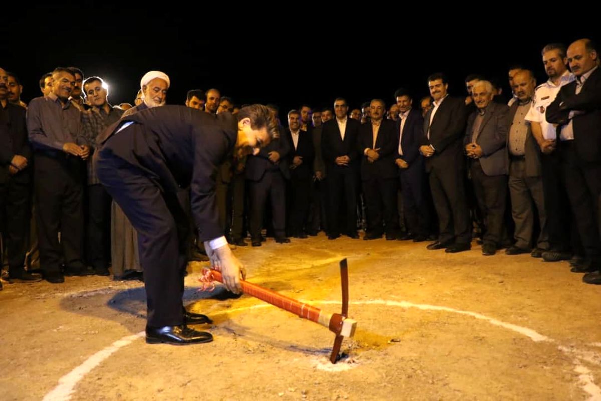 با حضور وزیر بهداشت؛ کلنگ بزرگترین بیمارستان جنرال جنوب استان در مهاباد به زمین زده شد