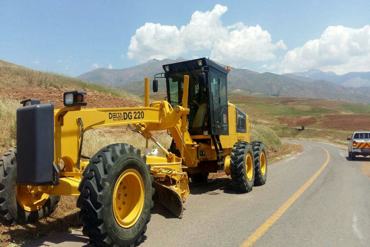 لکه گیری آسفالت محورهای روستایی الموت