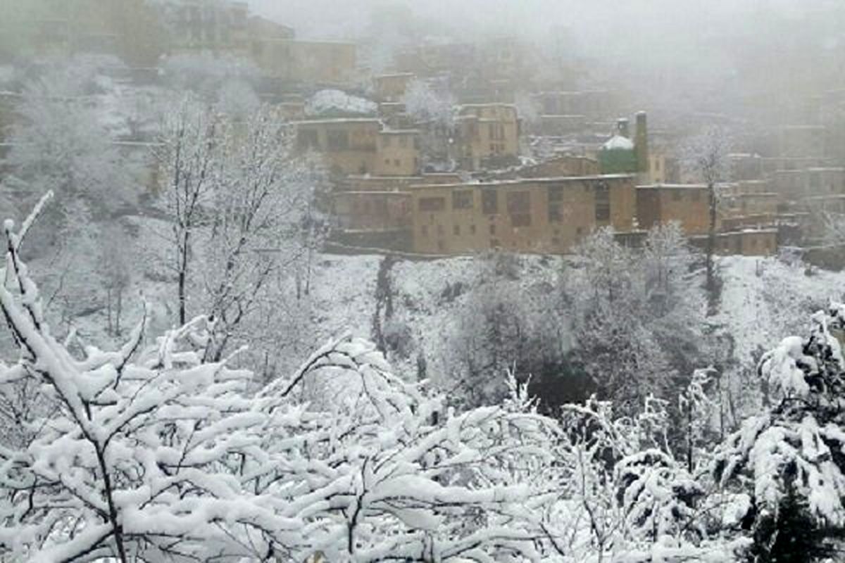 بارش برف و باران در مناطق کوهستانی  گیلان