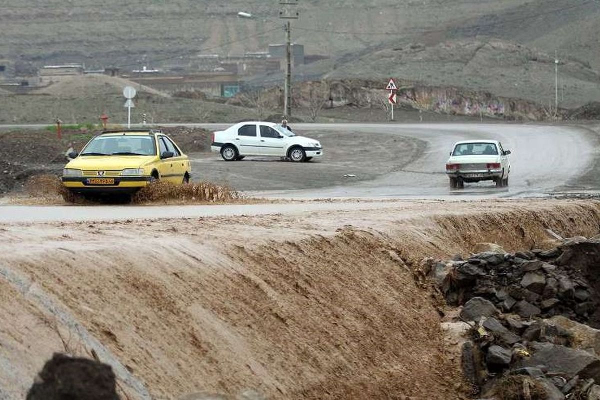 خانه های روستای کهندان قم تخلیه شد