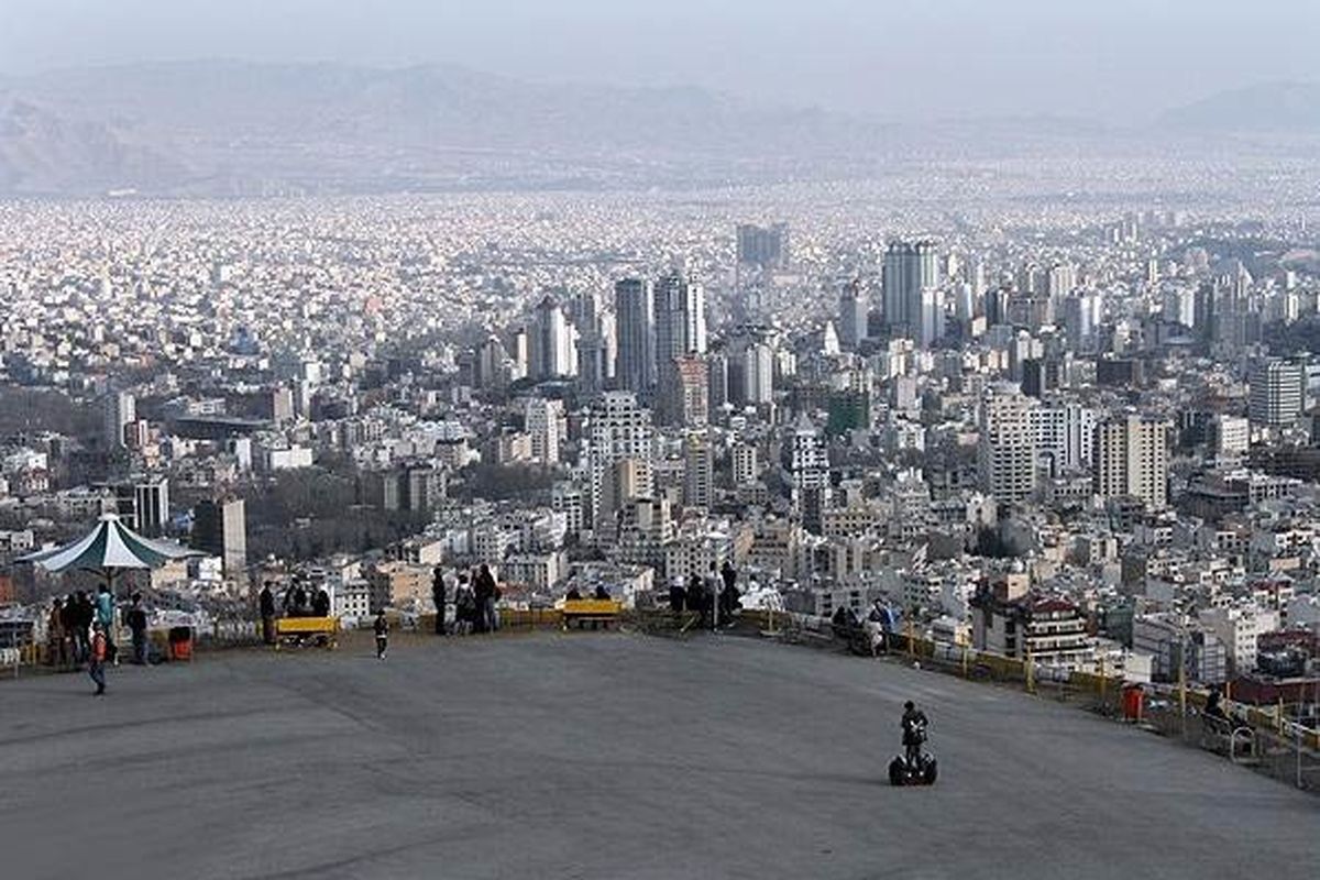 امسال تهران روزهای سالم بیشتری  را تجربه می کند/استفاده از شورایاری ها برای حفاظت از محیط زیست