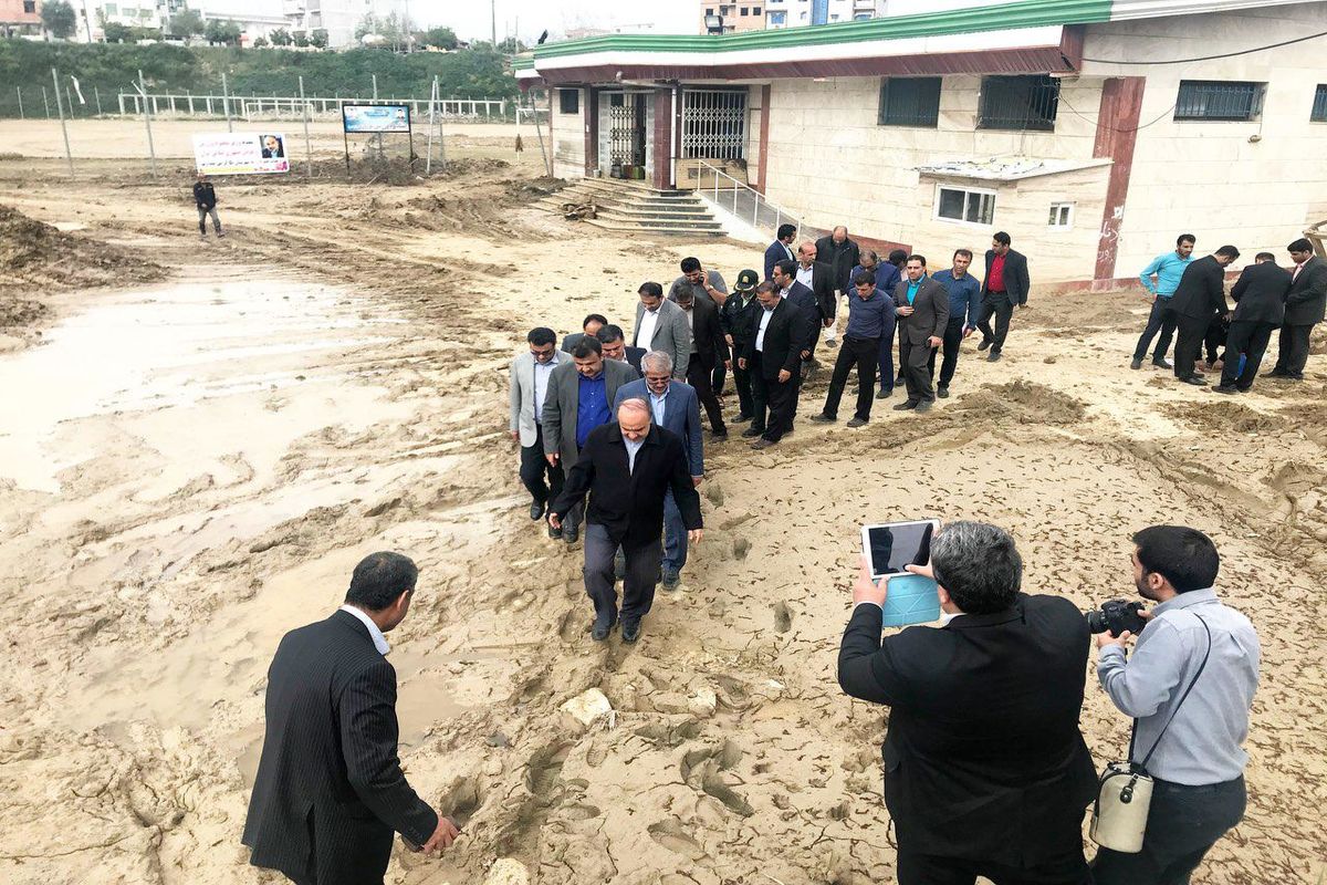 بازدید سلطانی‌فر و حسین‌زادگان از استادیوم نوروزی شهرستان نکا