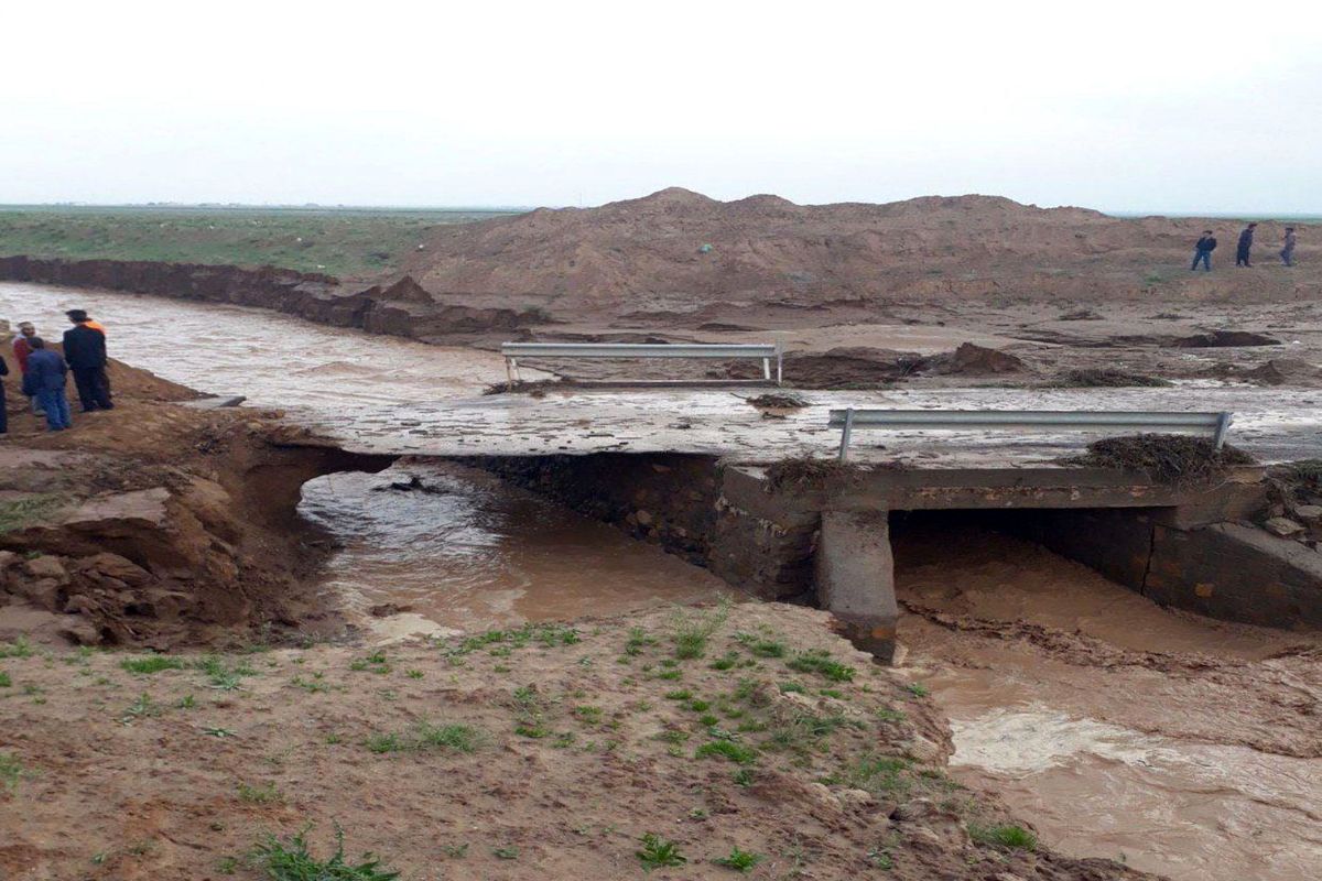 رفع انسدادجاده سمیع آباد به تربت جام