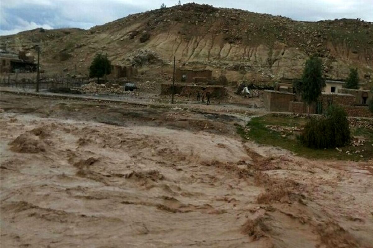 رانش زمین روستای «آبیدک زیلایی» را در بویراحمد بلعید