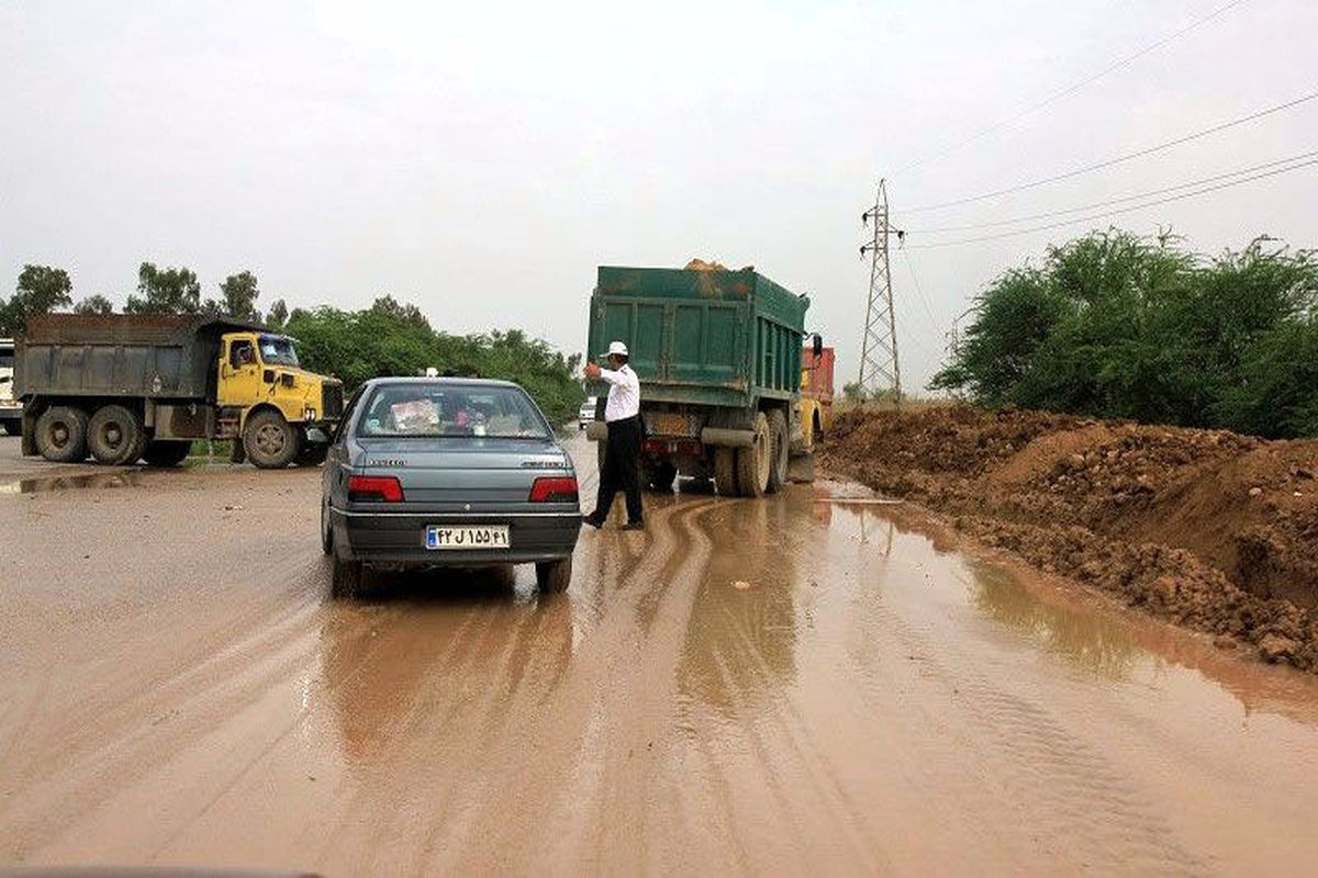 بازگشایی ۲ مسیر سیل زده در سیستان و بلوچستان