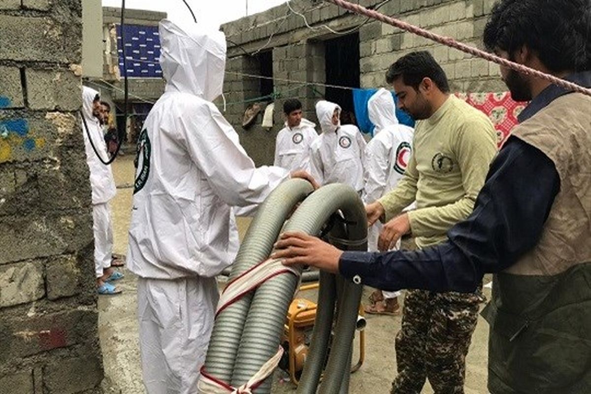 اقدامات قرارگاه جهادی دانشگاه آزاد در مناطق سیل‌زده استان سیستان و بلوچستان