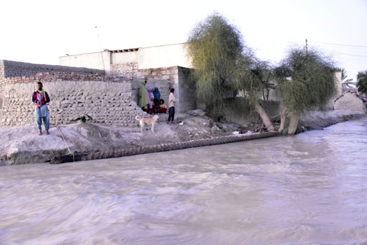 دستور استاندار قم به مدیران دستگاه های اجرایی برای کمک‌رسانی به سیل‌زدگان