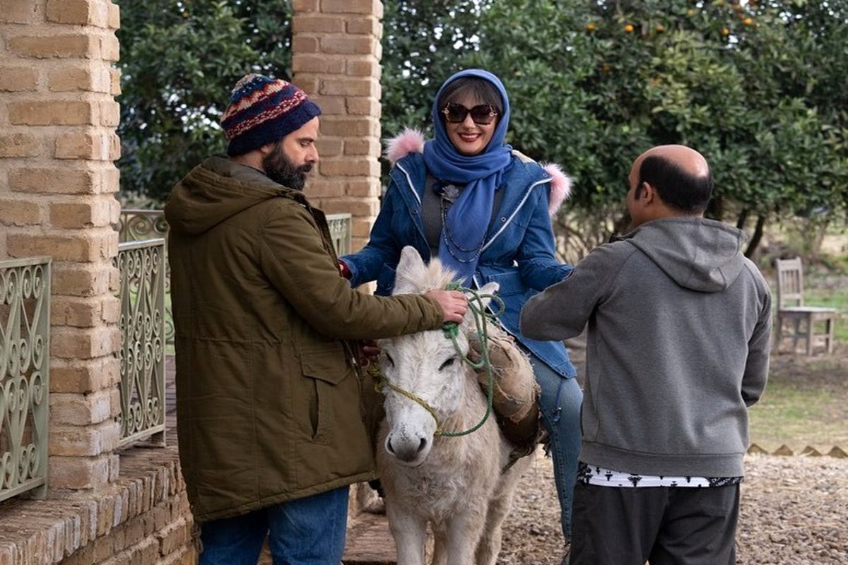 فاصله سروش صحت در سینما و تلویزیون!