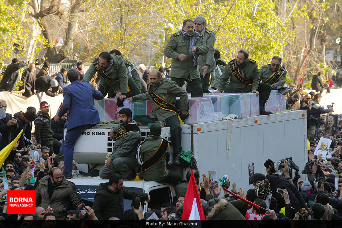 افرادی که در این مراسم جان باختند، شهید هستند