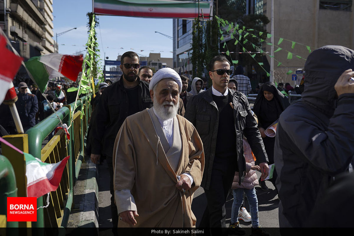 ناطق نوری در راهپیمایی ۲۲ بهمن شرکت کرد