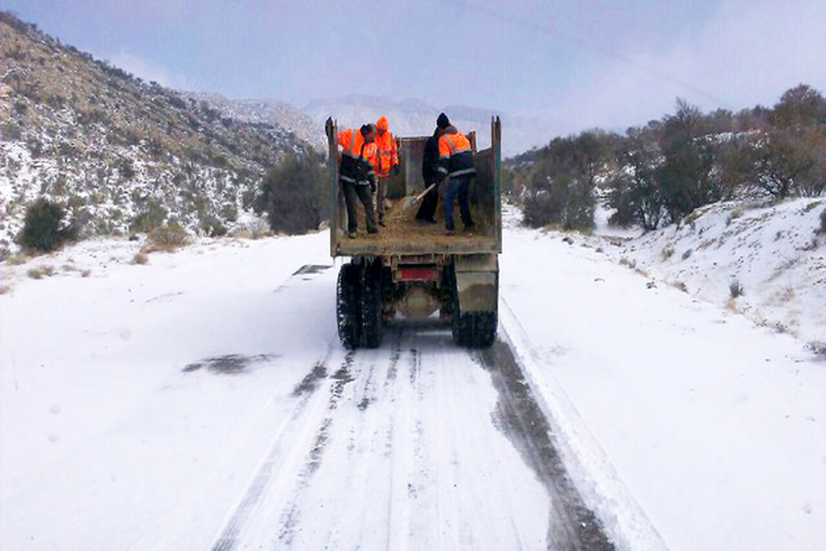 مسدودی راه دسترسی به هشتاد روستای آذربایجان غربی