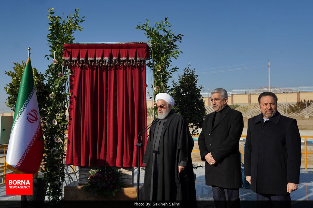 افتتاح ۱۳۳ پروژه مهم آب و برق در ۲۲ استان/ از تخیلات کودکانه باید فاصله گرفت/ ۱۰ میلیون ایرانی در روستاها تحت پوشش آب آشامیدنی سالم و پایدار قرار می‌گیرند