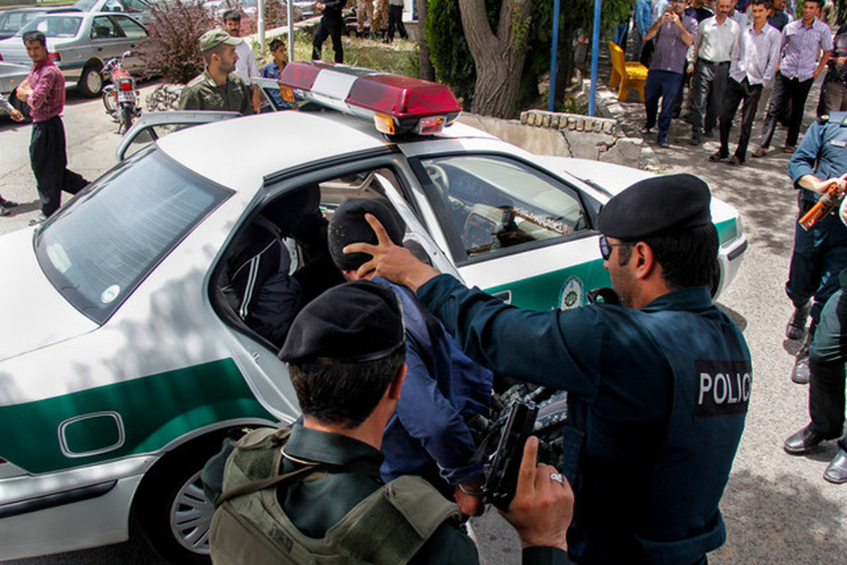 عاملان سرقت مسلحانه طلافروشی دزفول دستگیر شدند