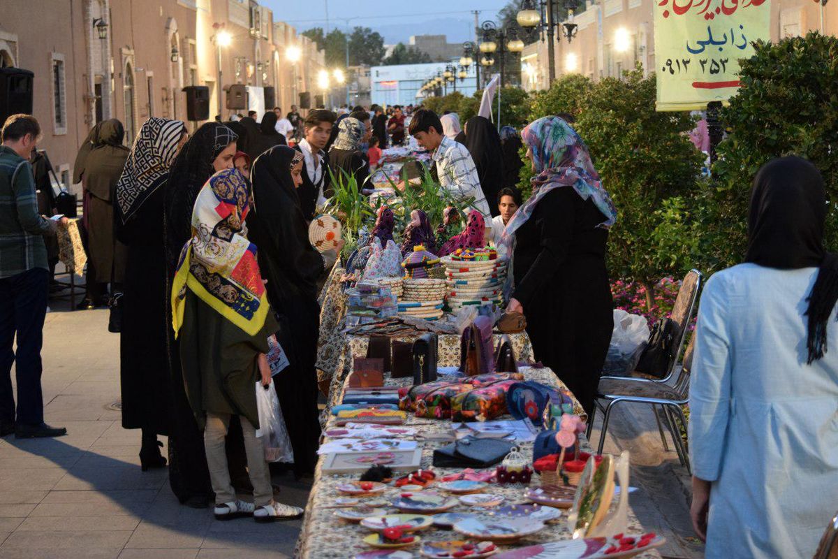 برپایی بازارچه‌های محلی همدان از روز دوشنبه ممنوع!