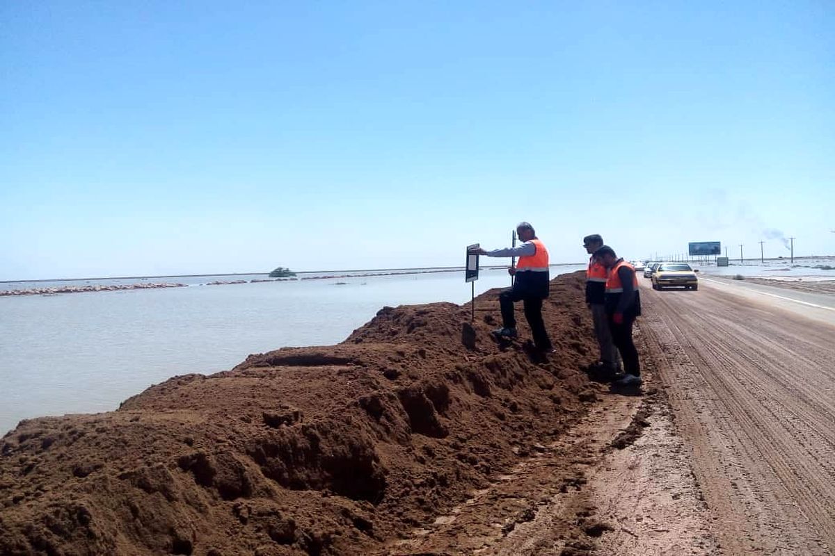 جاده دسترسی روستای عطیش باز شد