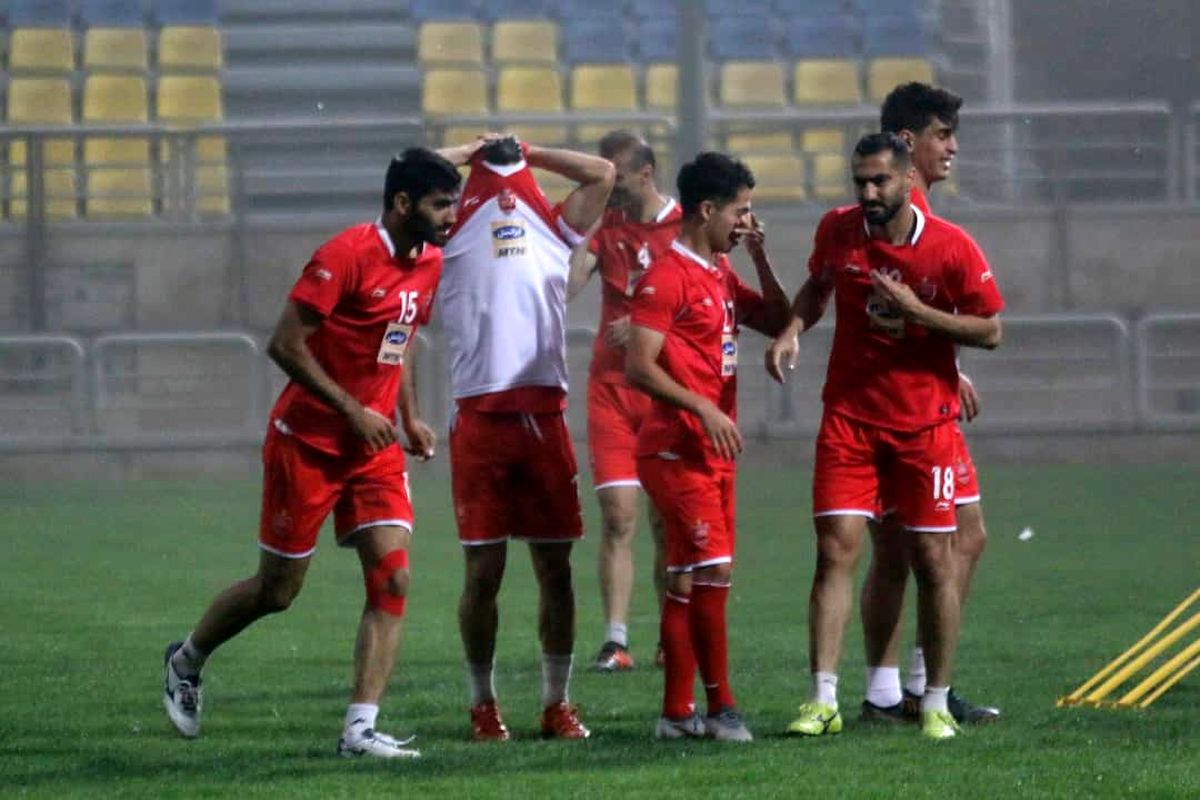 طوفان هم مانع تمرین پرسپولیس نشد