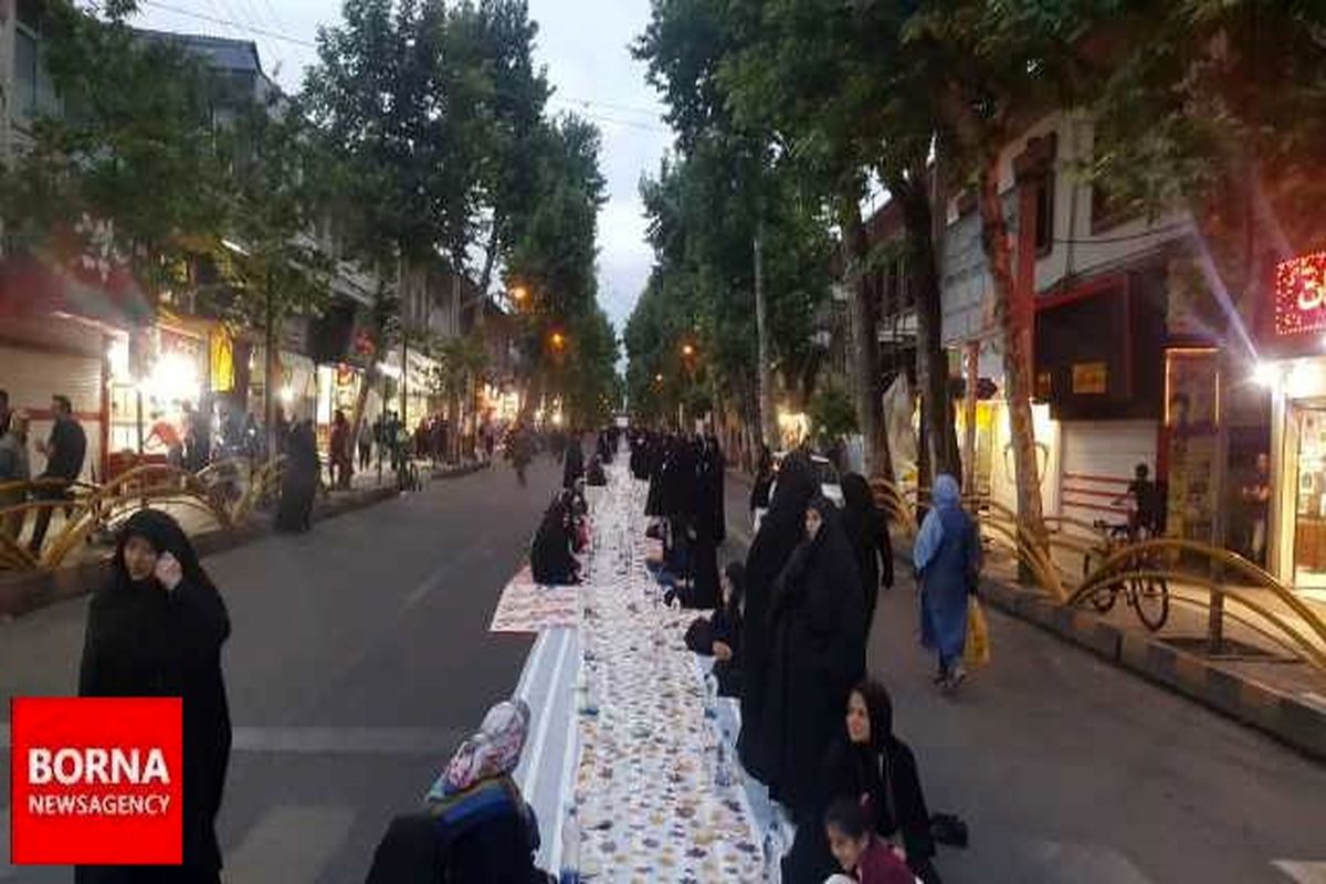 برپایی بزرگترین سفره افطاری در شهر لاهیجان