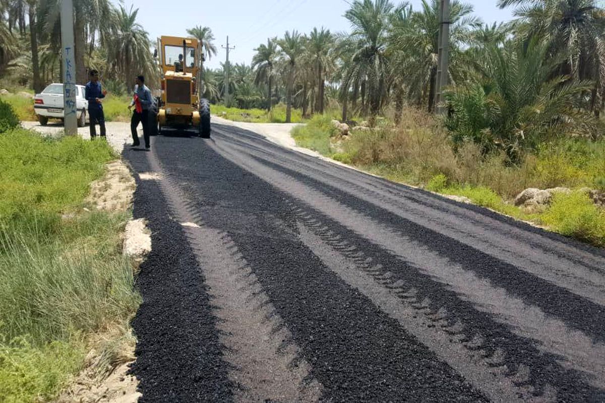 آغازعملیات ترمیم و بازسازی جاده روستای عبودی