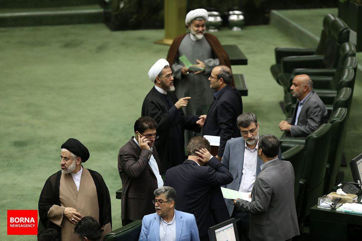 اتهام بزرگ رانت خواری به نمایندگان مجلس؛ ابوترابی: اسامی نزد سعیدی، نماینده تبریز است/سعیدی: این موضوع را تکذیب می‌کنم/وکیلی: هیات رییسه این موضوع را به هیات نظارت ارجاع خواهد داد