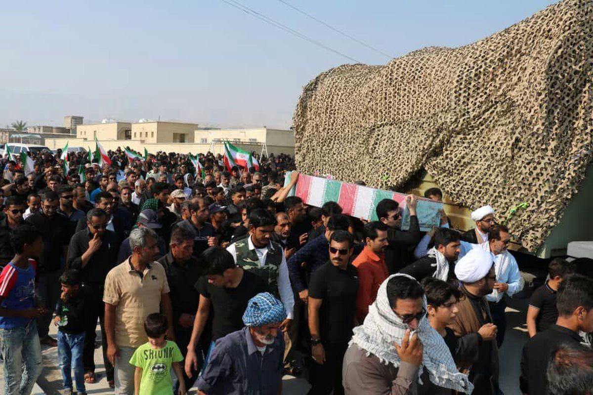 برگزاری مراسم استقبال و تشییع از شهید گمنام دفاع مقدس در بندرخمیر