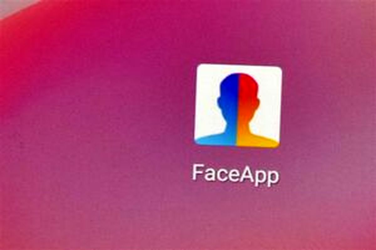 بمبی ساعتی به نام اپلیکیشن FaceApp