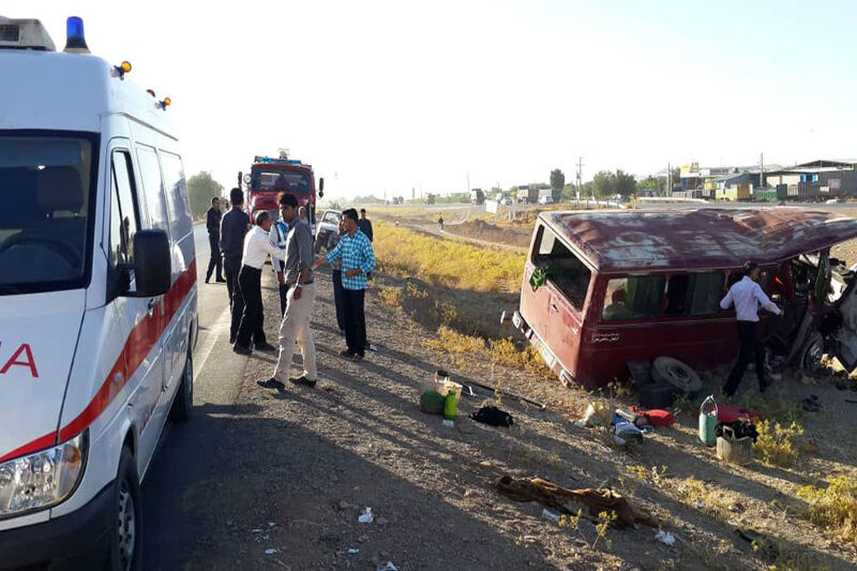 علت حادثه سقوط مینی‌بوس حامل زائران افغان