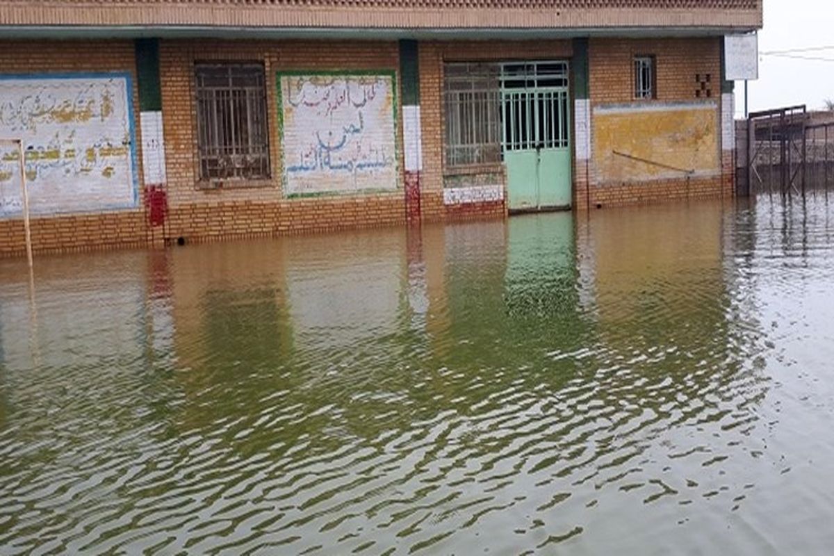 آماده‌سازی مدارس مناطق سیل‌زده تا مهرماه