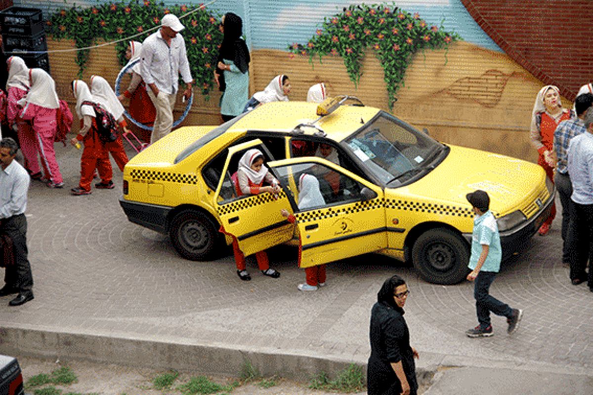 تقریبا نیمی از راننده سرویس مدارس زنان هستند