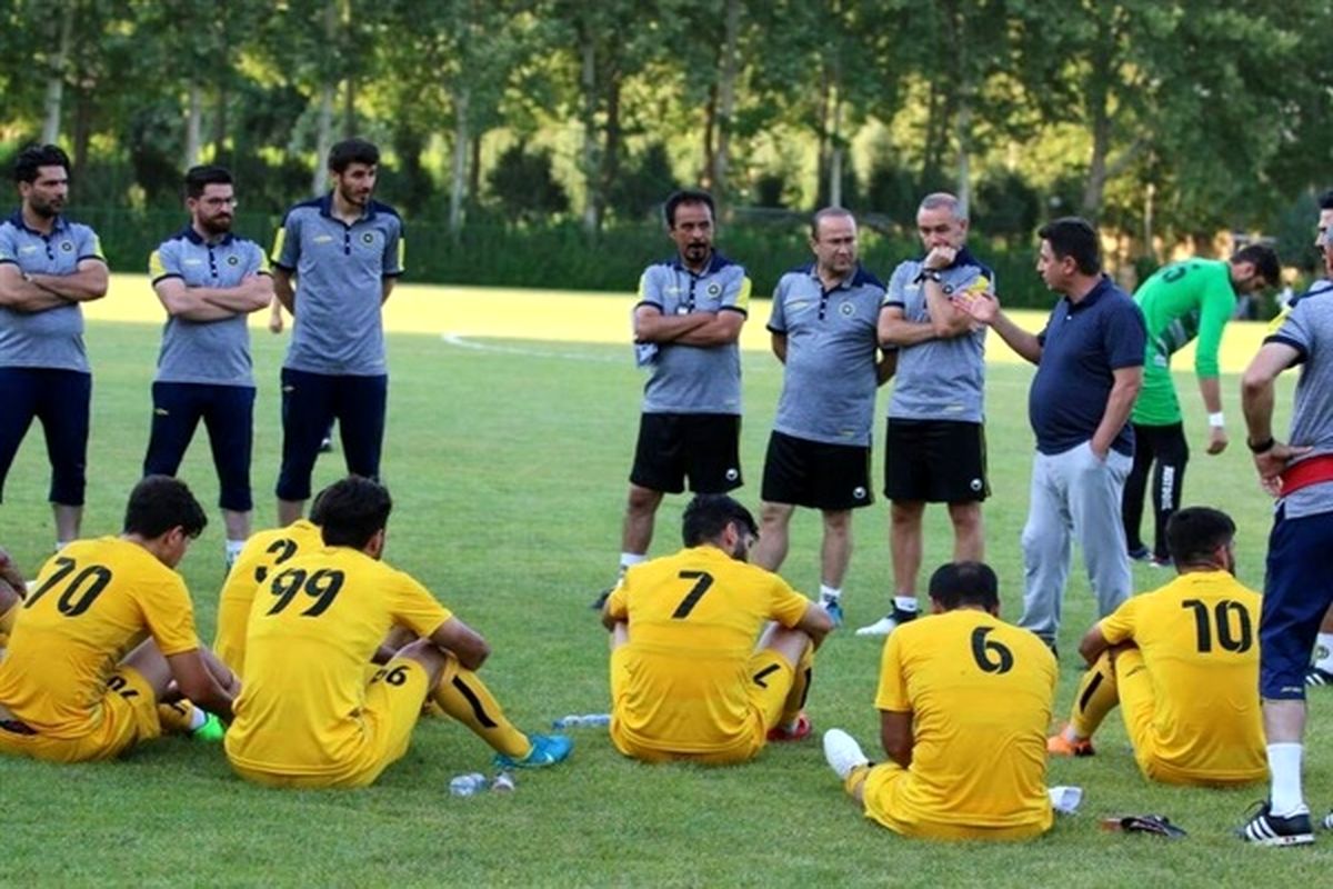 ادامه تمرینات سپاهان در آستانه بازی با گل گهرسیرجان