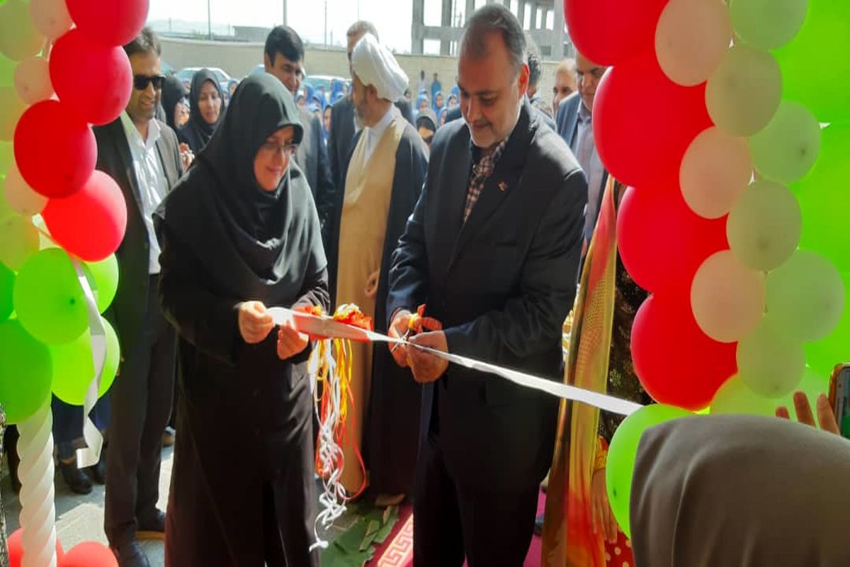 آموزشگاه ۱۲ کلاسه همیاری ۲ در شهرستان میناب به بهربرداری رسید