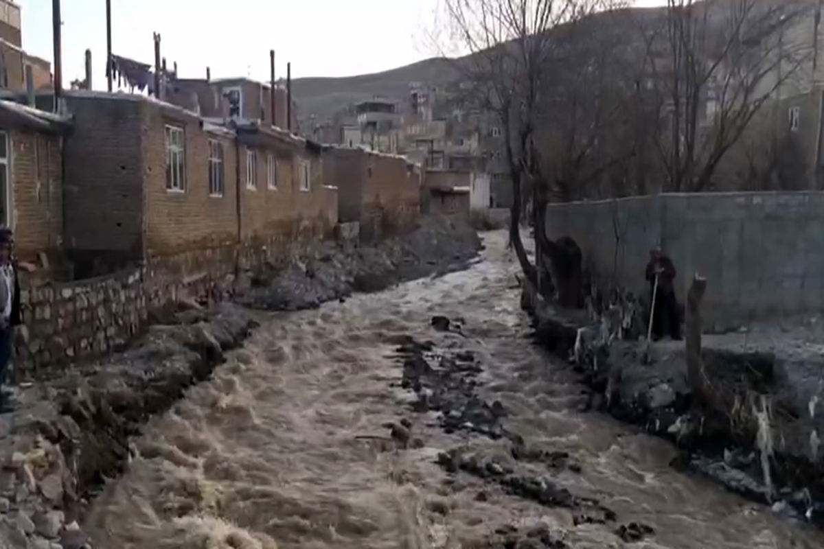 جمع آوری چند سازه مشکل دار در حریم رودخانه ها