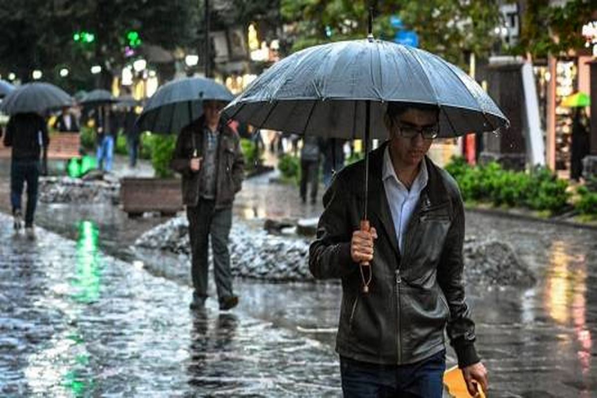 آماده‌باش در اهواز در پی بارندگی شدید 