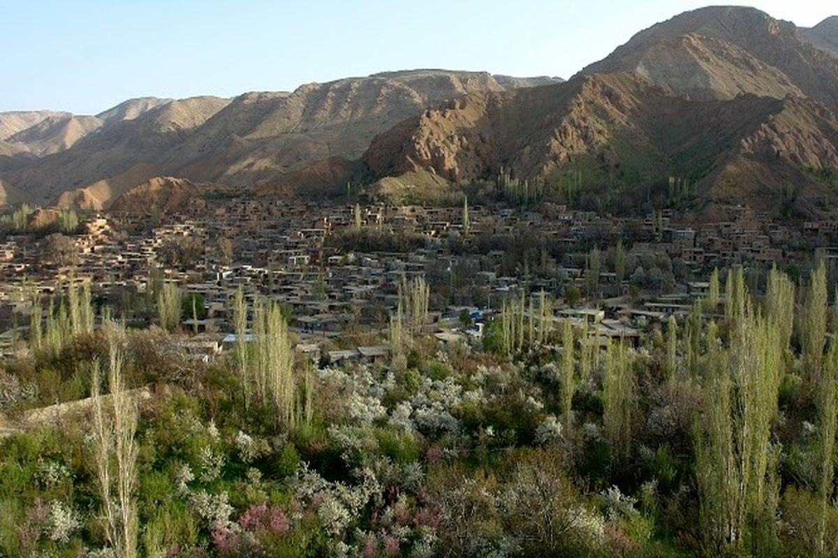 مرمت بیش از ۱۴ خانه تاریخی روستای روئین در دستور کار قرار گرفت