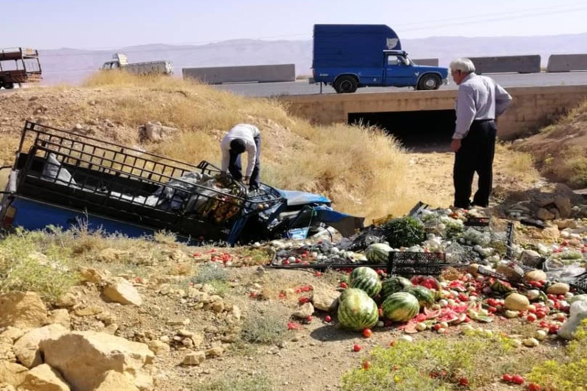 واژگونی نیسان ۱۵ مصدوم برجای گذاشت