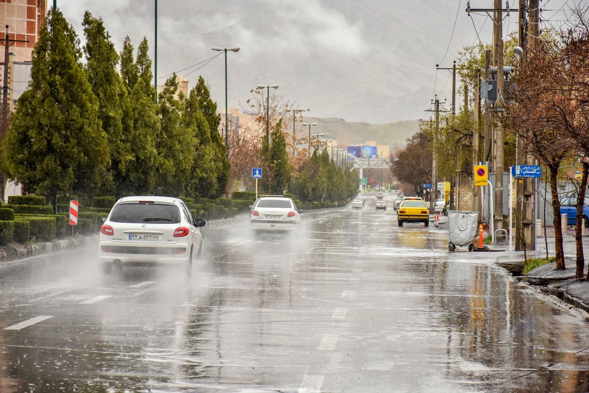 ایران بارانی می‌شود