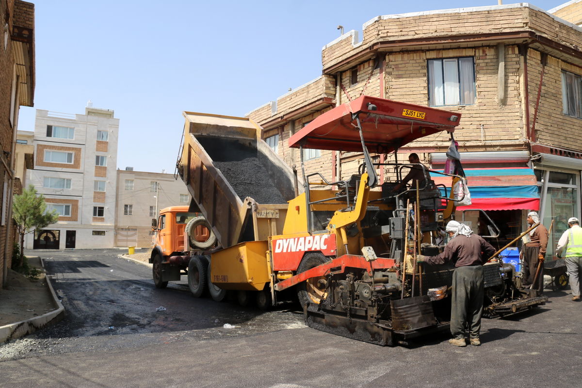 ۴۷۸ هزار متر مربع از معابر سطح شهر سنندج در سالجاری آسفالت و  بهسازی شد