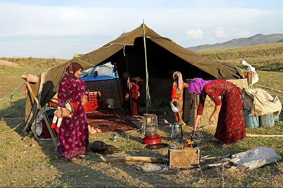 برگزاری مسابقات بومی محلی در مناطق عشایری آذربایجان شرقی به مناسبت دهه فجر