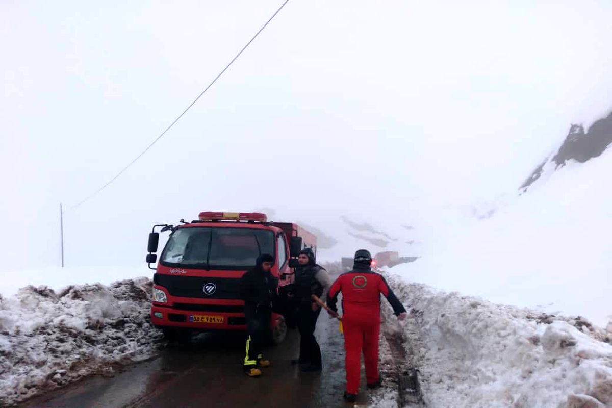 نجات ۳ نفر در حادثه بهمن البرز/ یک نفر جانش را از دست داد