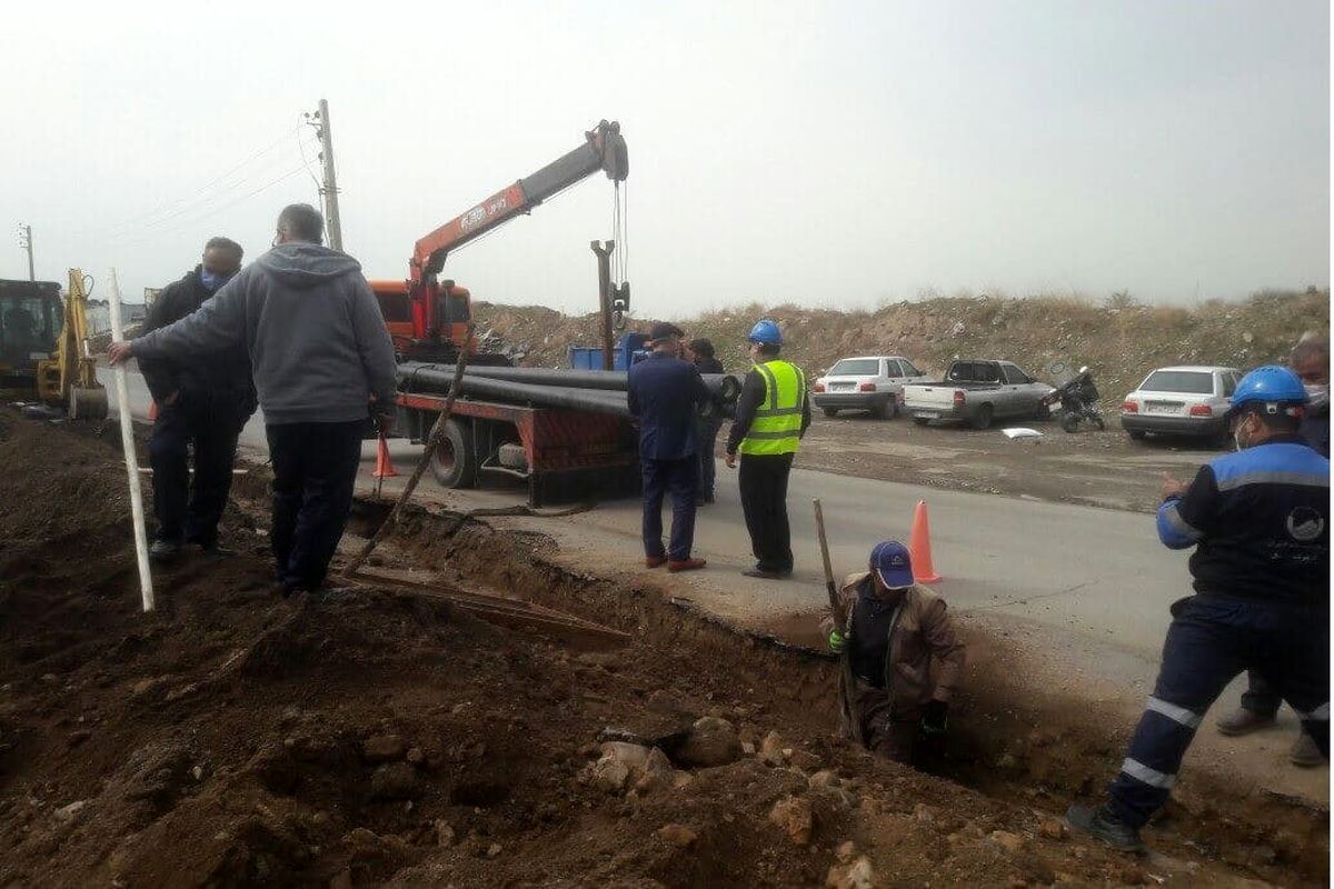 لوله گذاری و توسعه شبکه آب روستای محمودآباد خاورشهر به طول ۷۰۰ متر