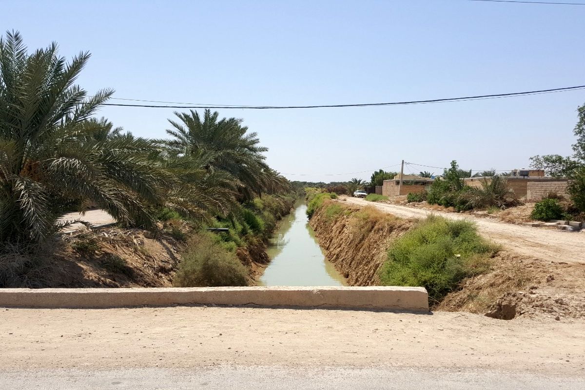 لایروبی ۱۲ کیلومتر از نهر و رودخانه روستای سالمی شادگان