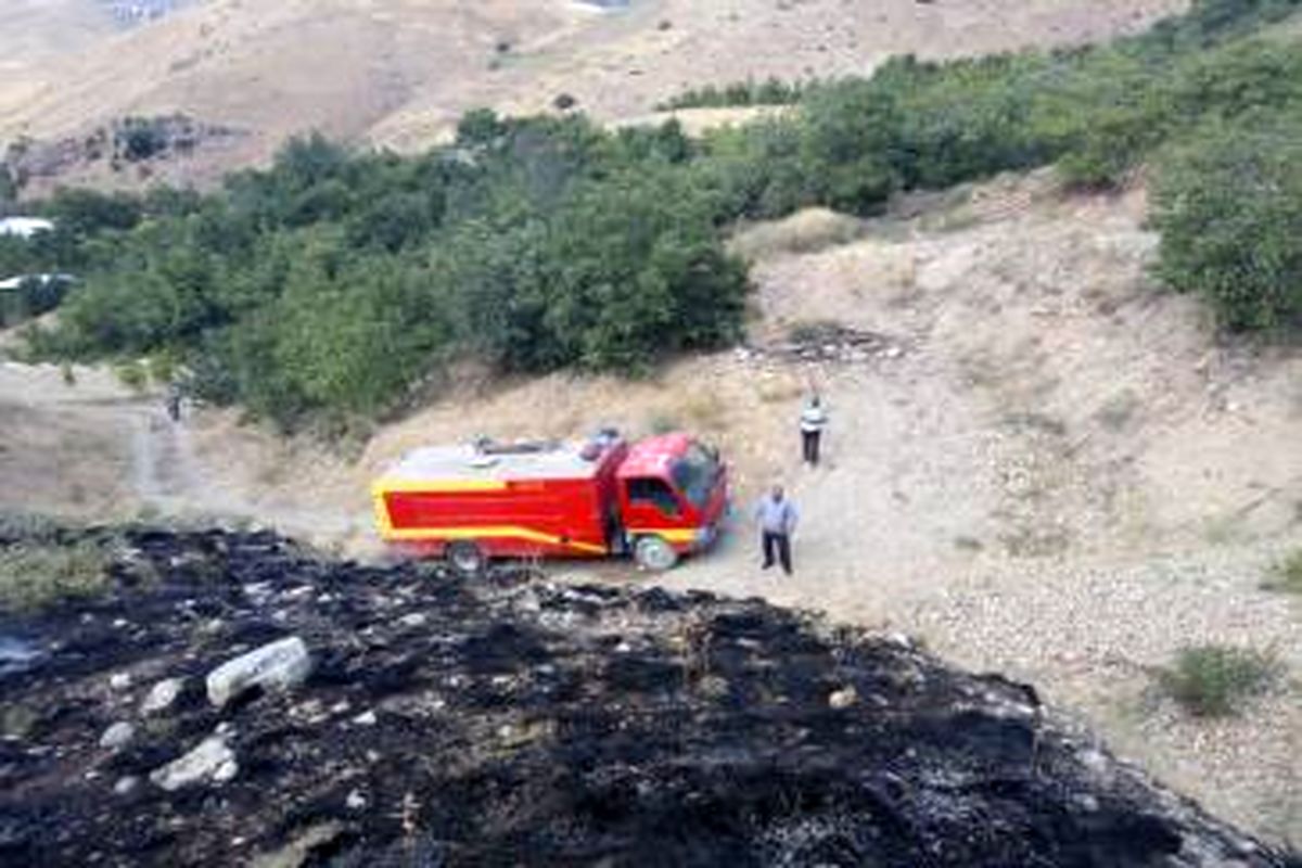 آتش‌سوزی در روستای نیکنامده مهار شد